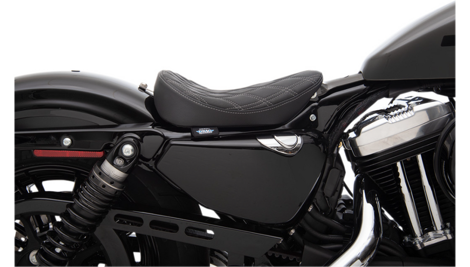 Drag Specialties Bobber-Style Solo Double Diamond W/Silver Seat 4 Harley 10-22 XL