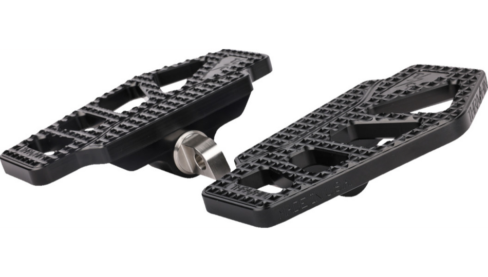 Thrashin Apex Mini Black Floorboards 4 Harley 00-17 FXD/FXR/FXST/XL