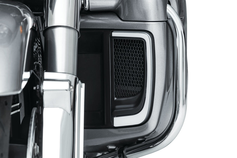 Kuryakyn 5064 Black Tracer LED Lower Fairing Lower Grills Lights Harley FLH/T 14-Up