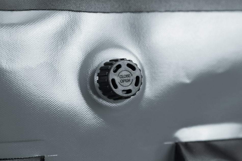 Kuryakyn 5171 Tørke 35L Dry Duffle Water Proof w/ Cargo Net & Shoulder Strap