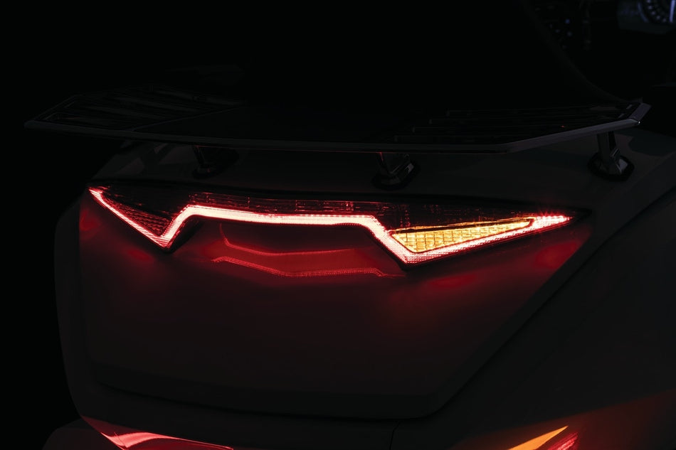 Kuryakyn 3264 Omni LED Trunk Light Bar Hond Gold Wing GL 1800 18-Up
