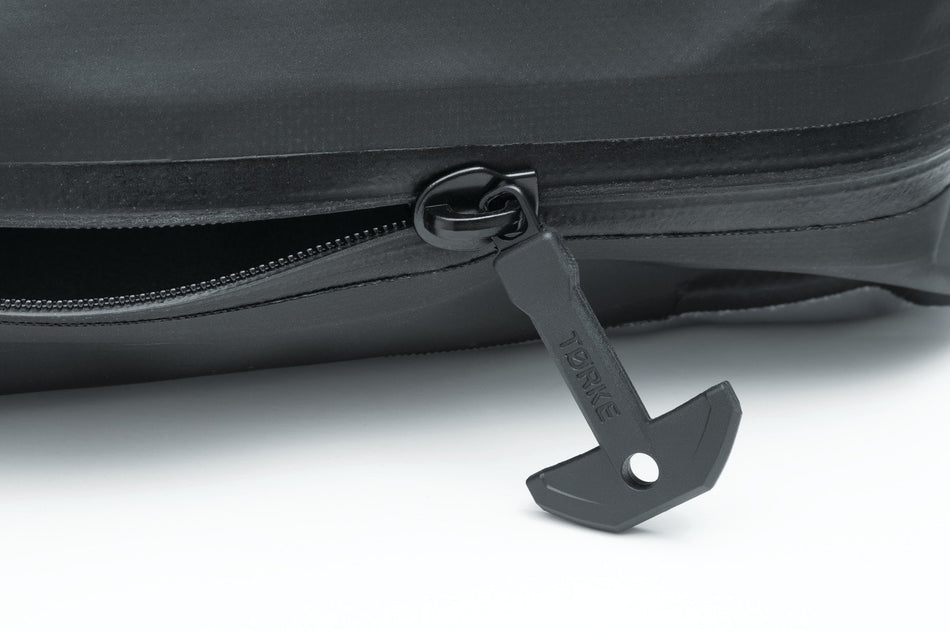 Kuryakyn 5179 Tørke Large Removable Dry Stash Pouch Waterproof 9 x 7 x 2.5