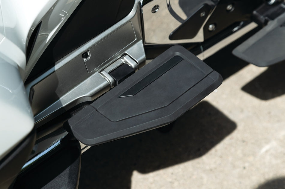 Kuryakyn 6761 Black Omni Passenger Floorboards 7.2 x 4.5 Honda Gold Wing 18-21