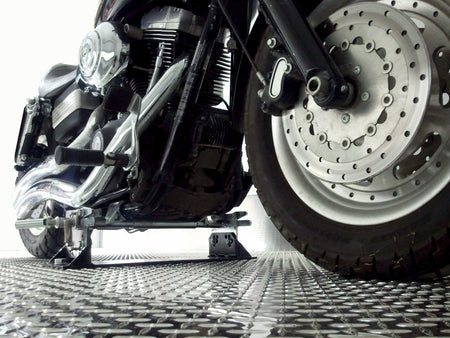 B&W MC2301 Biker Bar Strapless Motorcycle Removable Clamp Bar FLH/T