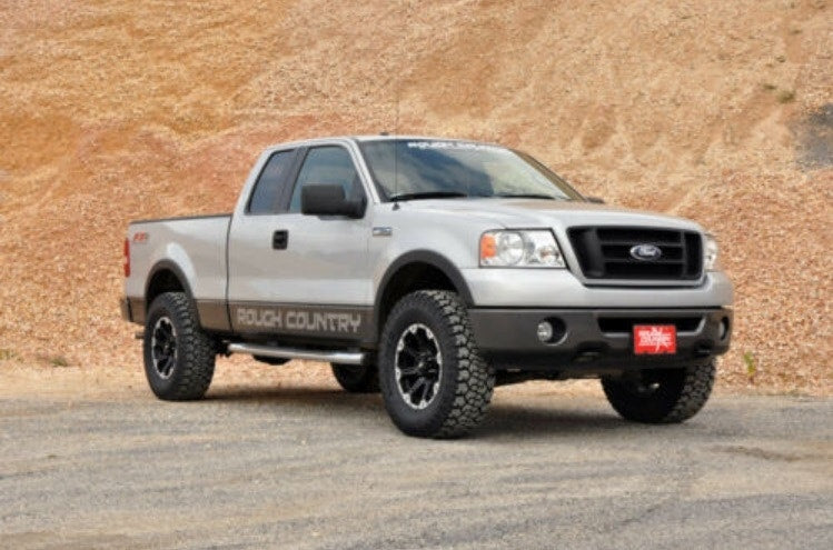 Rough Country 570 Front 2.5" Leveling Kit 2004-2008 Ford F150 Suspension Lift