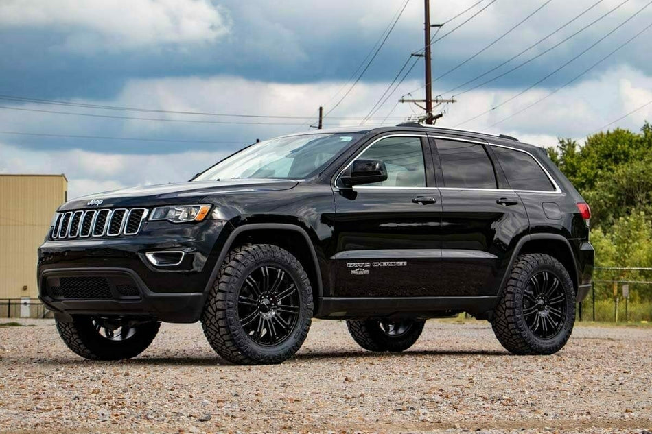 Rough Country 60300 2.5" Lift Kit for 2011-Up Jeep Grand Cherokee WK2