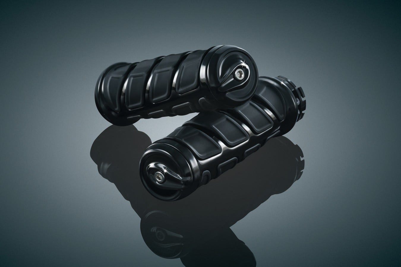 Kuryakyn Black & Rubber Kinetic Hand Grips Honda Suzuki Metric Models 1" Bars | 6373