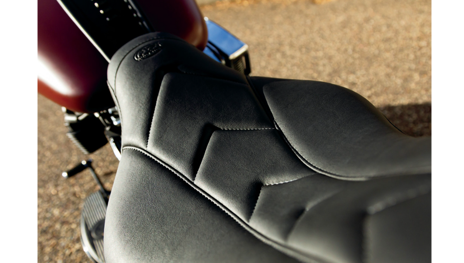 Mustang Daytripper Black Vinyl Apex Stitch Seat for 18-21 FLDE/FLHC/FLHCS