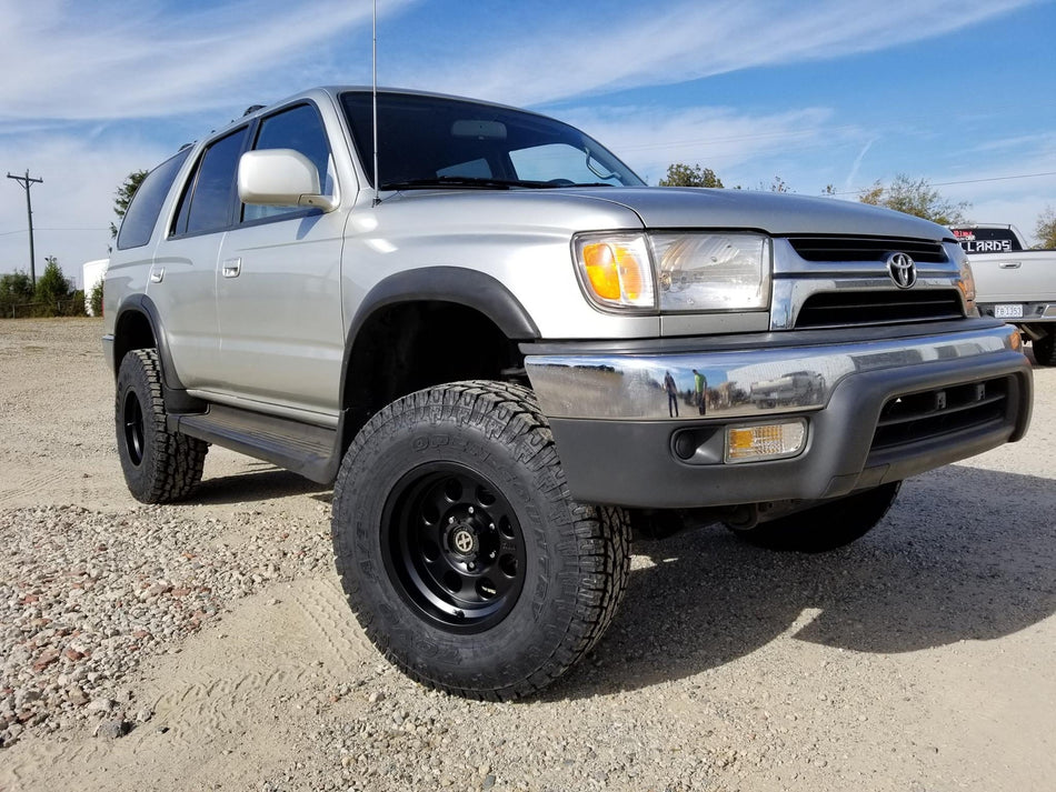 Rough Country 77130 3" Lift Kit 1996-2002 Toyota 4-Runner 4WD Suspension System