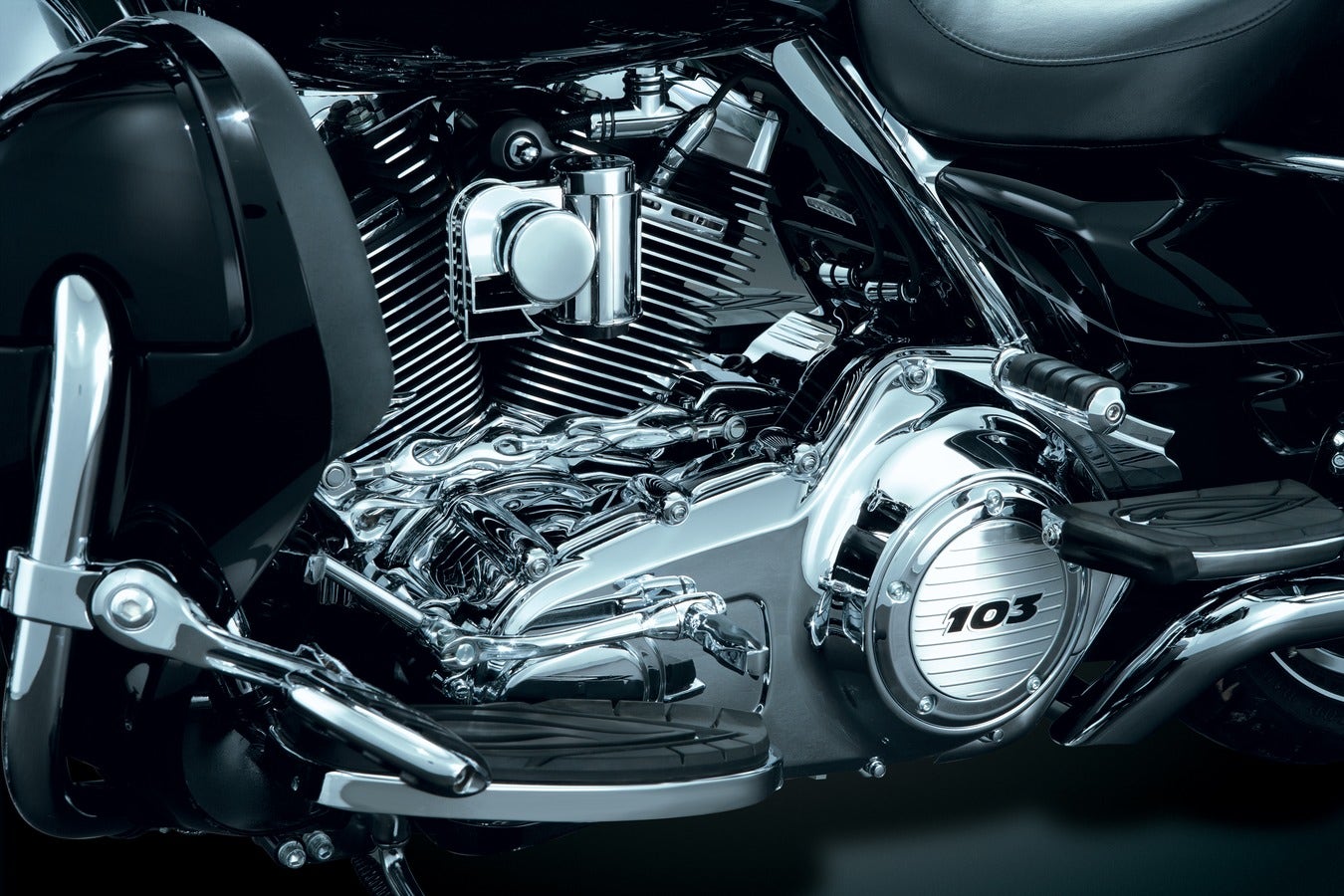 KURYAKYN クロームカバー2点セット ハーレー　ツーリング Kuryakyn Chrome 1 Piece Inner Primary Cover for Harley Touring 09