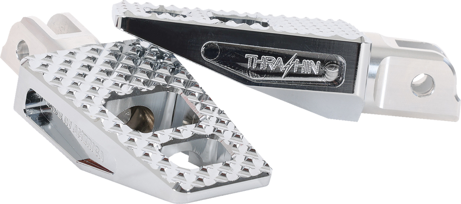 Thrashin P-54 Extra Grip Chrome Footpegs 4 Harley M8 Softail Models