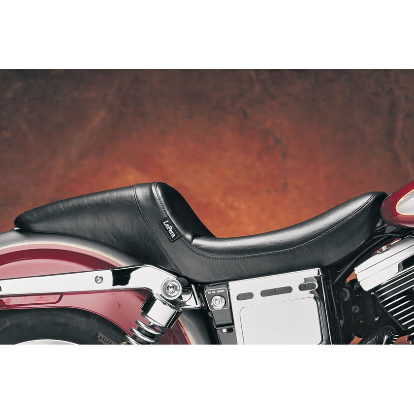 Le Pera LK-510 Black Smooth Stitch Daytona Sport Full Seat for Harley Dyna 06-17