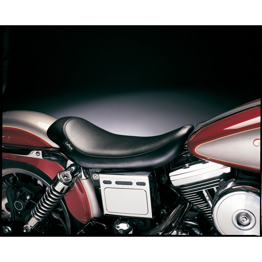 Le Pera Silhouette Smooth Black Low Solo Seat for Harley 99-03 Dyna Models