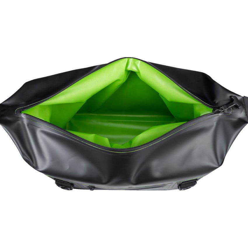 Ciro Dryforce Waterproof Rack Mount 10 Gallon Cooler For Harley Universal Fit