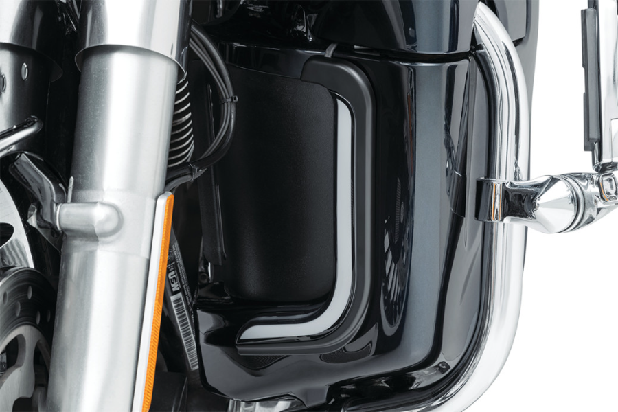 Kuryakyn 2957 Black Tracer Lower Fairing LED Accent Lights Harley CVO Ultra 98-13