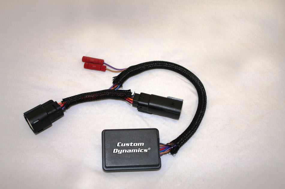 Custom Dynamics Dual Color Turn Signal Decoder for Harley Models 14-15