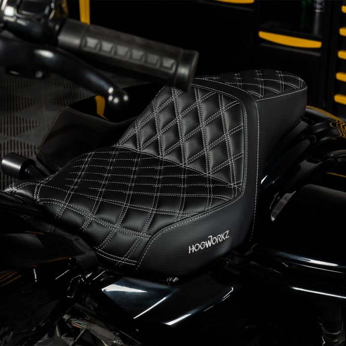 Hogworkz Diamond Rise Up Seat for Harley Davidson Touring '23.5-'26