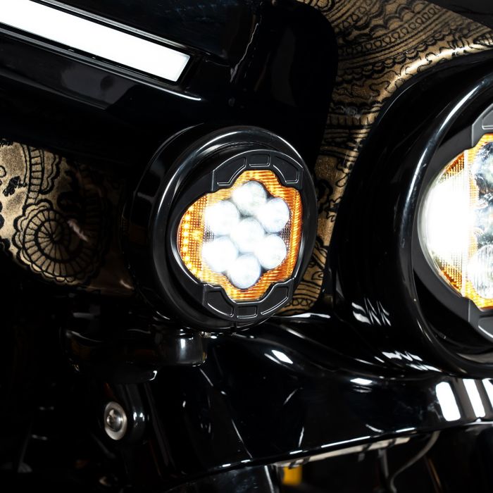 Hogworkz LED Silvertooth™ Performance LED Passing Lamps for Harley