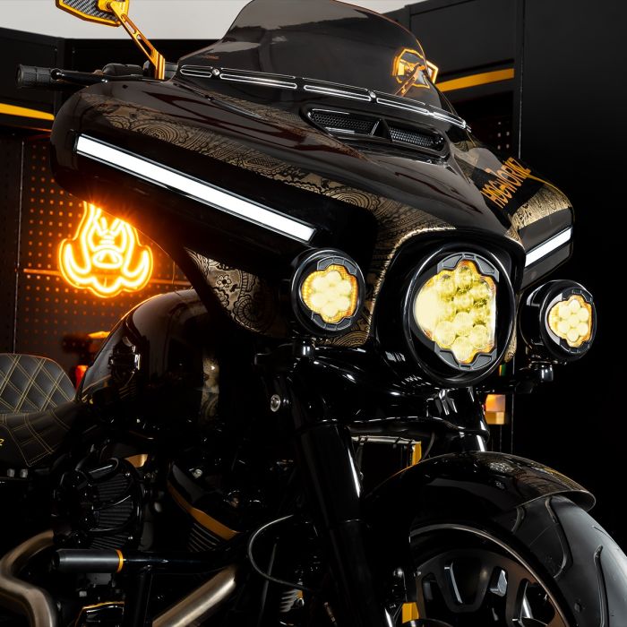 Hogworkz LED Goldtooth™ Performance LED Passing Lamps for Harley