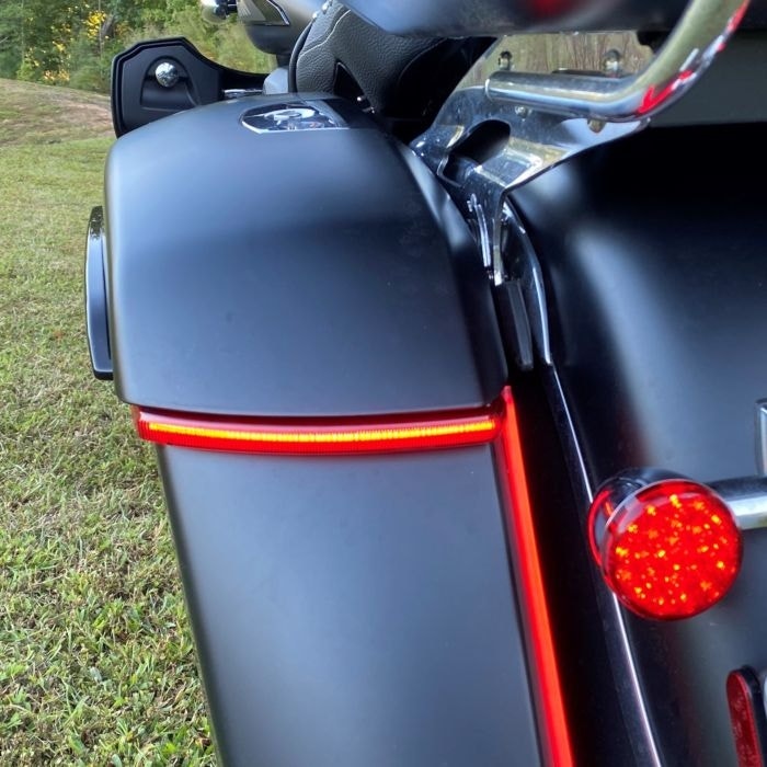 Custom Dynamics Red Low Profile Bagz Saddle Bag Lights Indian Challenger 20-Up