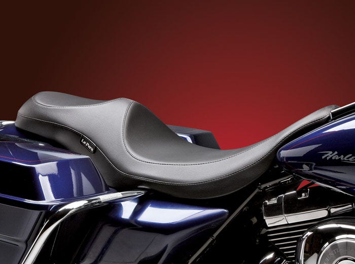 Le Pera Black Smooth Vinyl Villain 2-Up Seat for Harley Electra  Road Glide 02-07 | LH-817