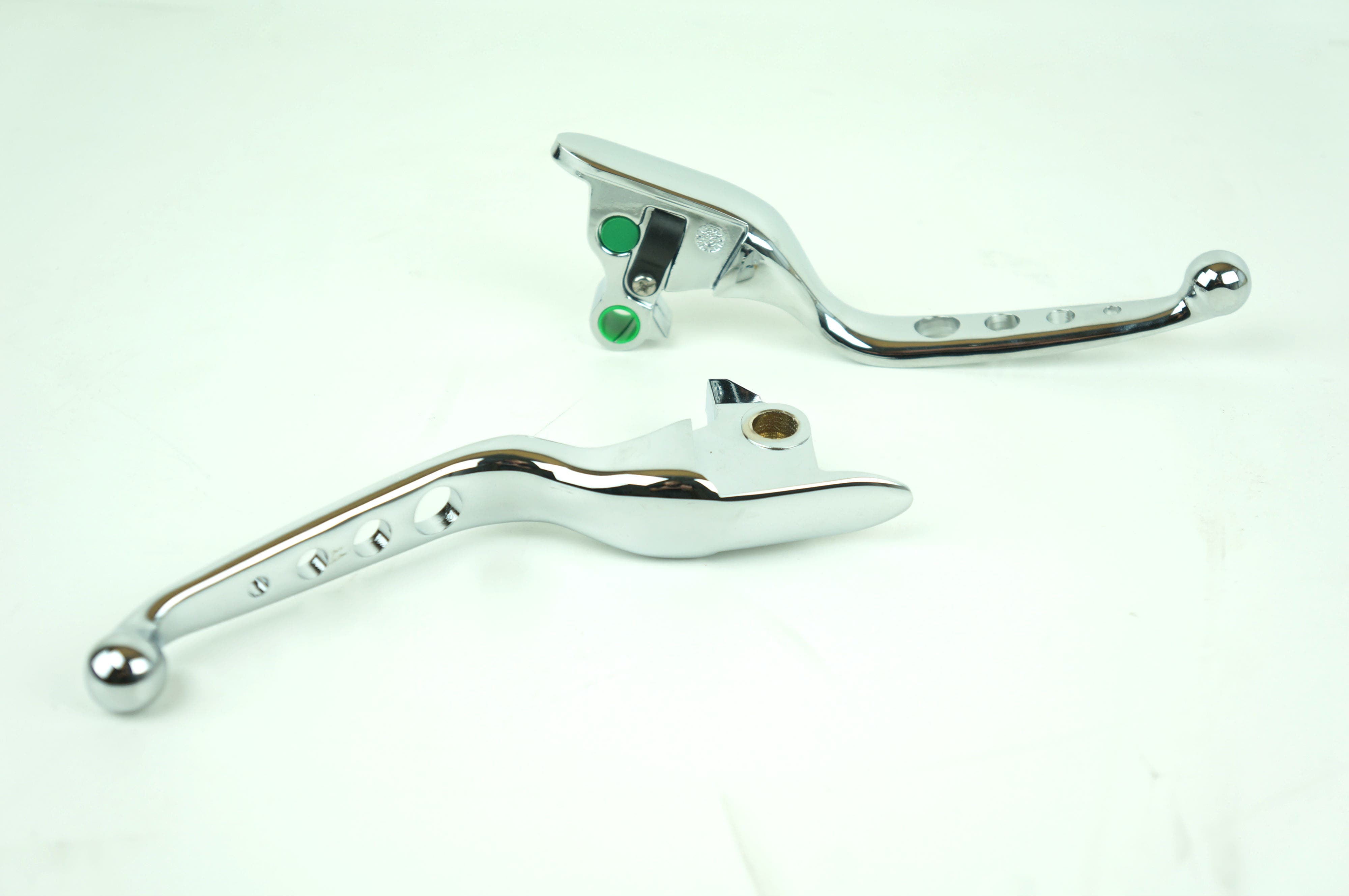 Mid USA Chrome 4-Hole Levers 15-17 Harley Softail w/ Cable Clutch Repl. 36700104