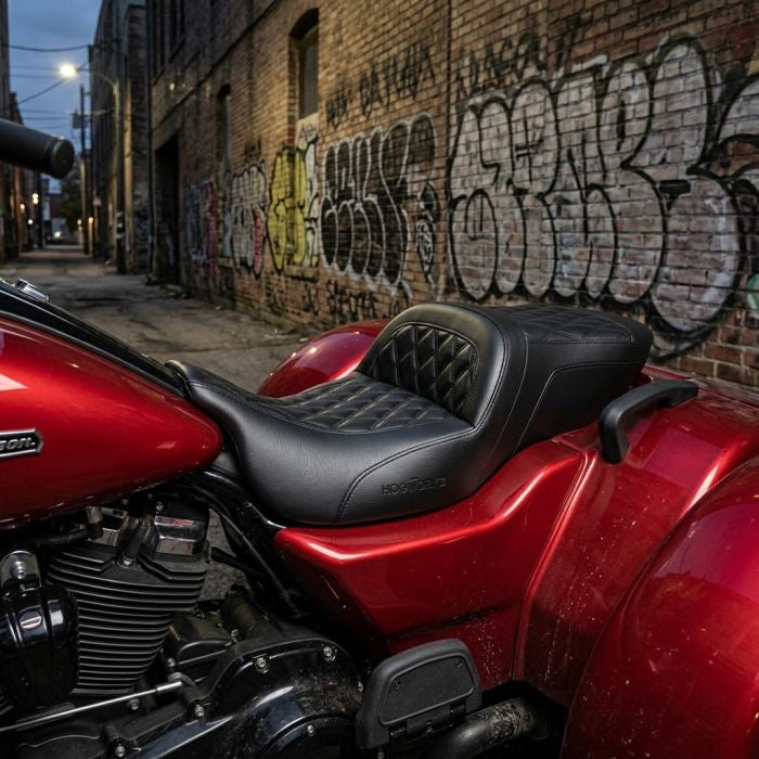 Hogworkz Diamond Black Saddlesoft Seat for 15-25 Harley Freewheeler
